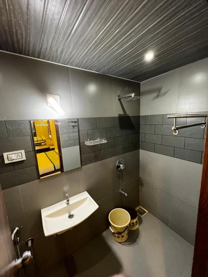 Hotel Savera Inn Morbi Exterior photo