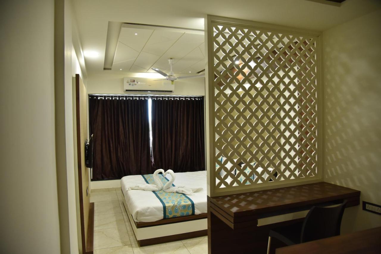 Hotel Savera Inn Morbi Exterior photo